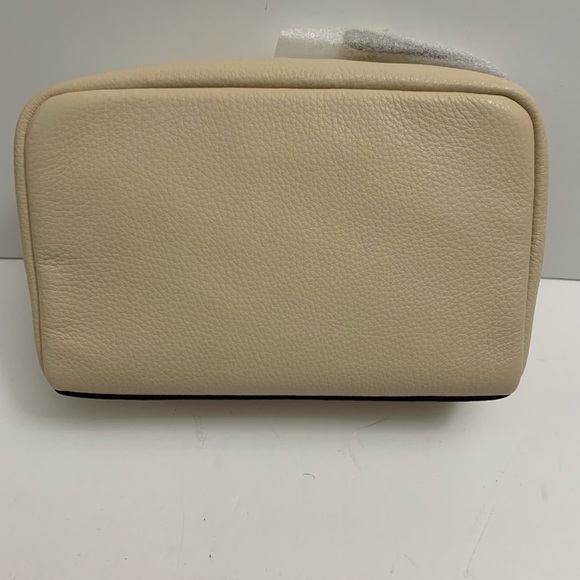 “HOST PICK” Coach X Jean Michel Basquiat Cosmetic Bag & free Clinique Eye Cream - Picture 3 of 10